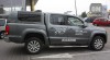 Volkswagen AMAROK pick-up s hardtopem - nástavbou MK III. s odklopnými boky. Tento model hardtopu je určen profesionálům, umožňuje totiž okamžitý přístup do hardtopu ze tří stran. Výrobcem hardtopů je OM Canopies. amarok, pickup, pick-up, hardtopy, nástavby, pikapy