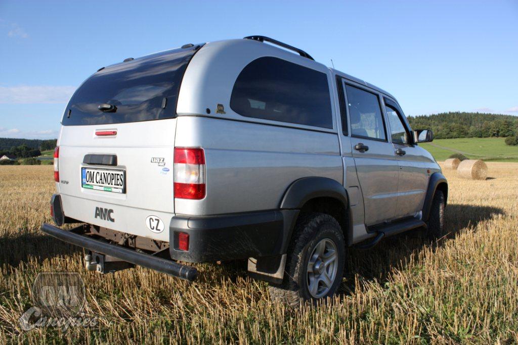 UAZ Pickup with hardtop MAXIM II. from company OM CANOPIES / UAZ Pickup s hardtopem MAXIM II. od firmy OM CANOPIES