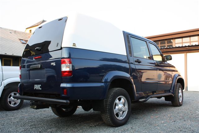 UAZ Pickup with hardtop MAXIM I from company OM CANOPIES / UAZ Pickup s hardtopem MAXIM I. poskytujícím nejvyšší úložný prostor pro váš náklad